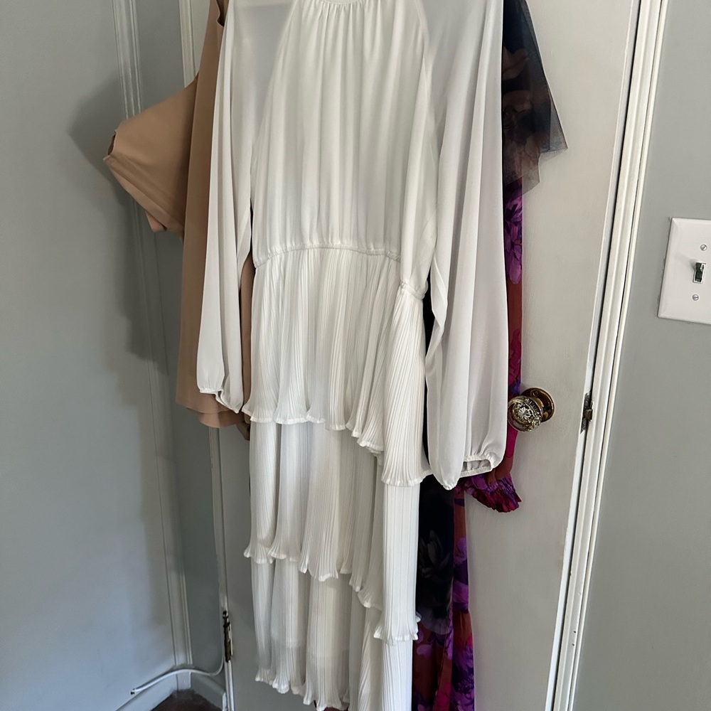 Vittorio White Long Sleeve Dress